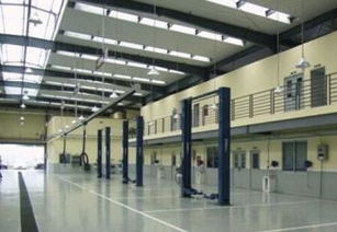 專業房屋維修與裝修服務 一站式解決廚房防水、辦公室工裝及管道疏通需求